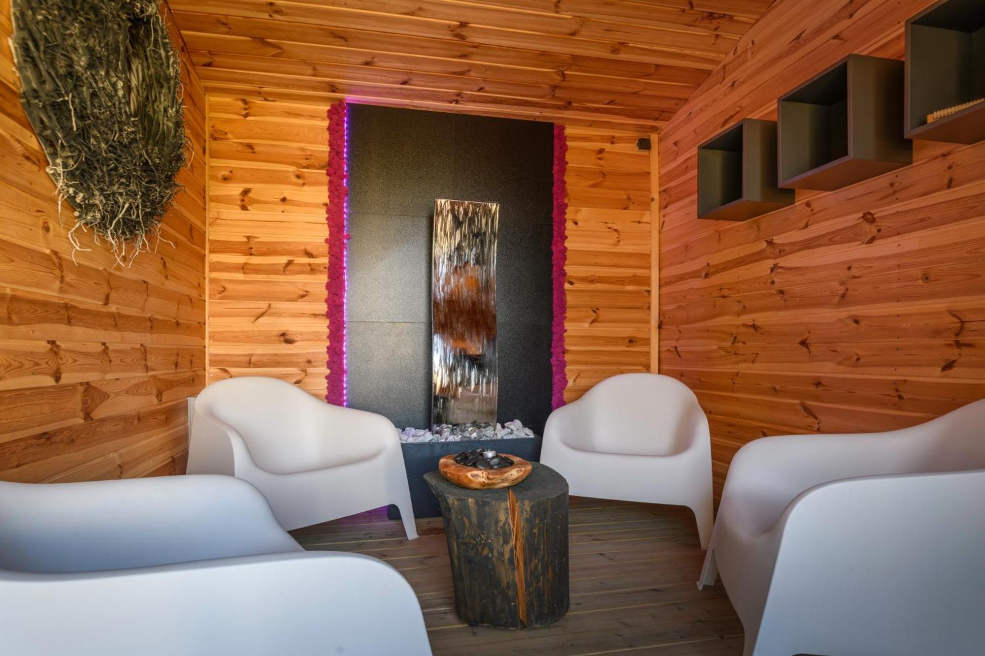 Apartment Loox Ostrovo- Boutique House-noclegi Nad Morzem *