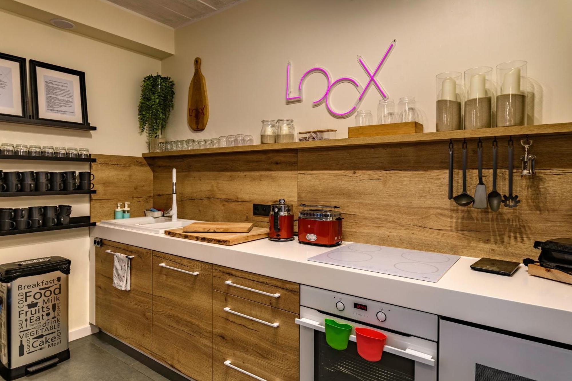 Loox Ostrovo- Boutique House-noclegi Nad Morzem